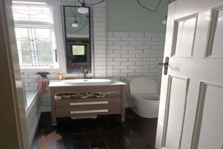 Photo of property in 57 Cooper Street, Karori, Wellington, 6012