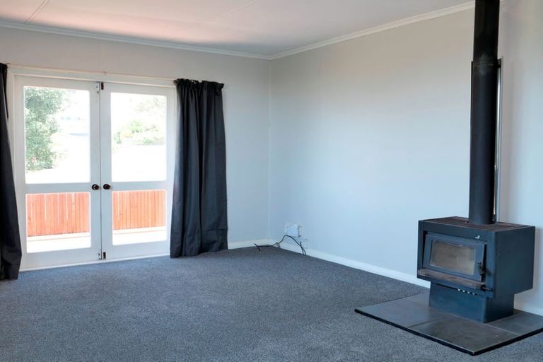 Photo of property in 14 Campion Road, Waikanae Beach, Waikanae, 5036