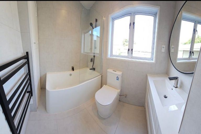 Photo of property in 1/14 View Road, Papakura, 2110