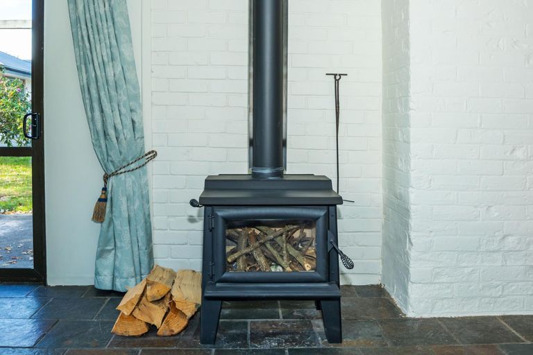 Photo of property in 23a South Terrace Road, Geraldine, 7930