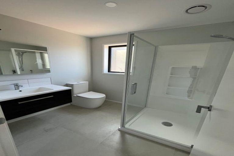 Photo of property in 24 Camber Drive, Whitby, Porirua, 5024