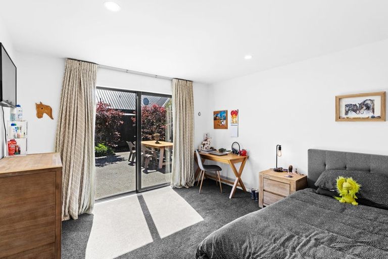 Photo of property in 50 Apsley Drive, Avonhead, Christchurch, 8042