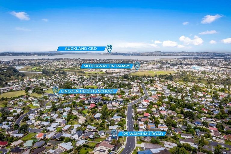 Photo of property in 125 Waimumu Road, Massey, Auckland, 0614