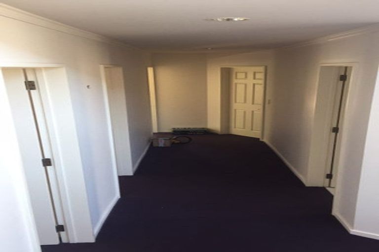 Photo of property in 49a Forrest Hill Road, Milford, Auckland, 0620