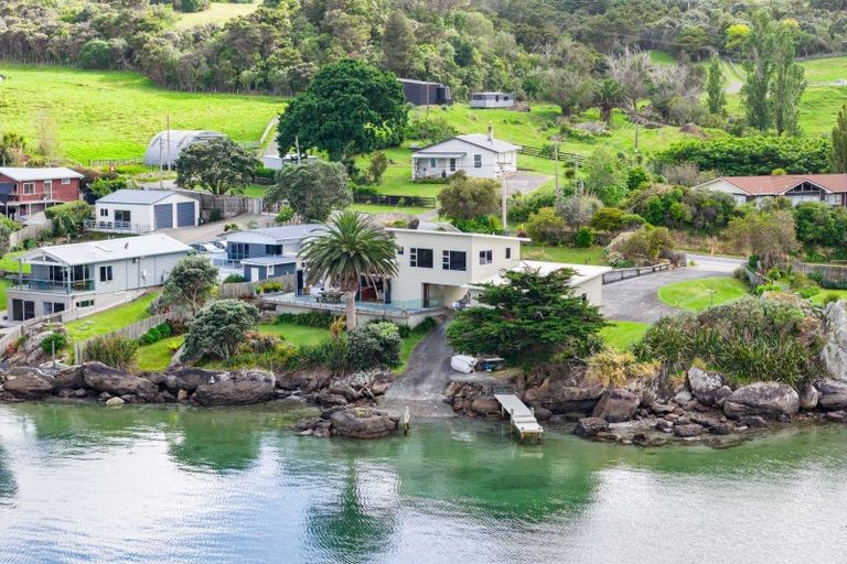 Photo of property in 1888 Whangarei Heads Road, Whangarei Heads, Whangarei, 0174