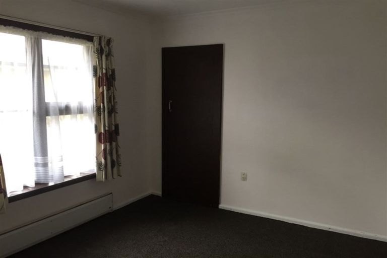 Photo of property in 188 Springs Road, Hornby, Christchurch, 8042