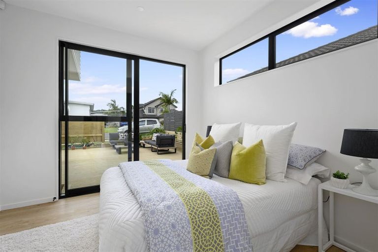 Photo of property in 7/5 Lemon Grove Lane, Greenhithe, Auckland, 0632