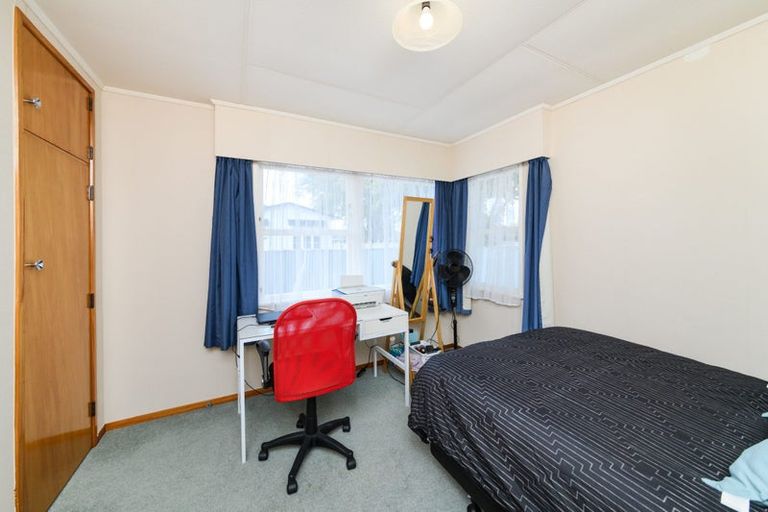 Photo of property in 43 Elmira Avenue, Hokowhitu, Palmerston North, 4410