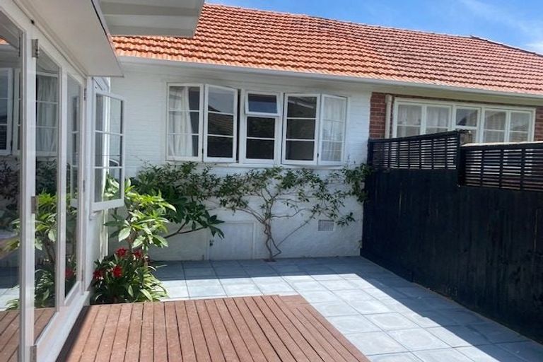 Photo of property in 89 Walmer Road, Point Chevalier, Auckland, 1022