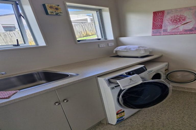 Photo of property in 1/25 Mahara Avenue, Birkenhead, Auckland, 0626