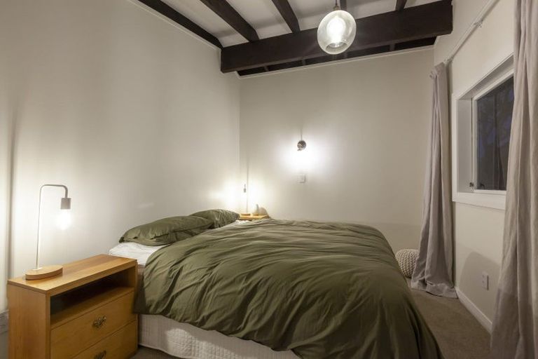 Photo of property in 39 Aperahama Street, Paekakariki, 5034