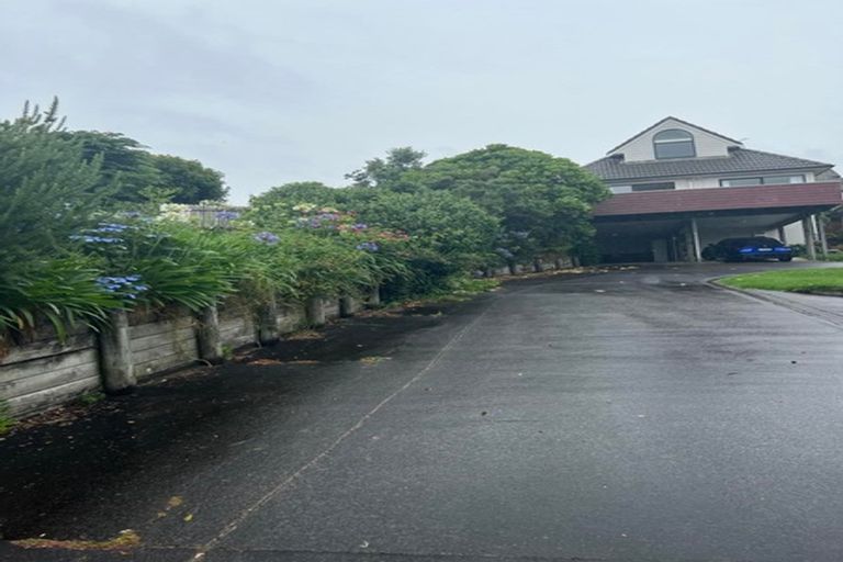 Photo of property in 6/96 William Bayes Place, Red Beach, 0932