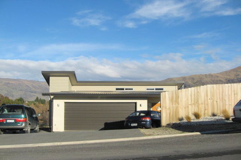 Photo of property in 12 Plantation Road, Wanaka, 9305