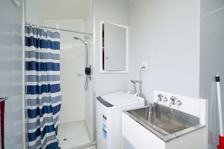 Photo of property in 1-12/71 Main Street, Mataura, 9712