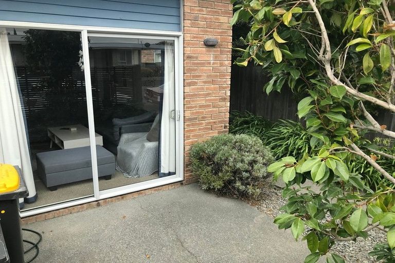 Photo of property in 47 Lyndon Street, Riccarton, Christchurch, 8041