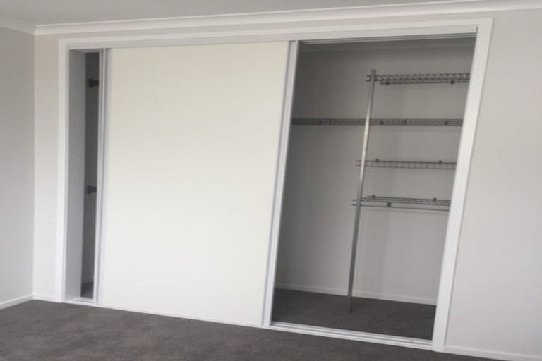 Photo of property in 81a Hobsonville Point Road, Hobsonville, Auckland, 0616