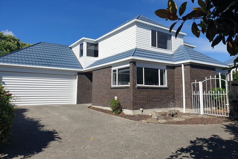 Photo of property in 1/8 Wardour Mews, Avonhead, Christchurch, 8042