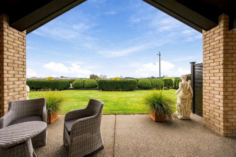 Photo of property in 32 Grace James Road, Pukekohe, 2120