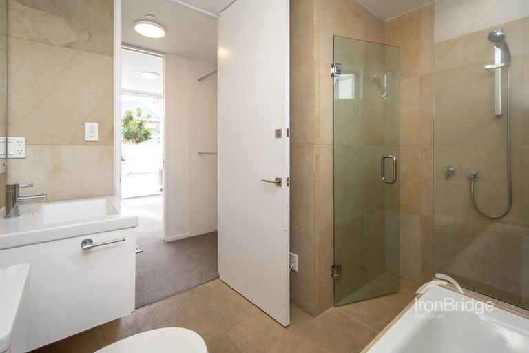 Photo of property in 1/22 Esplanade, Sumner, Christchurch, 8081