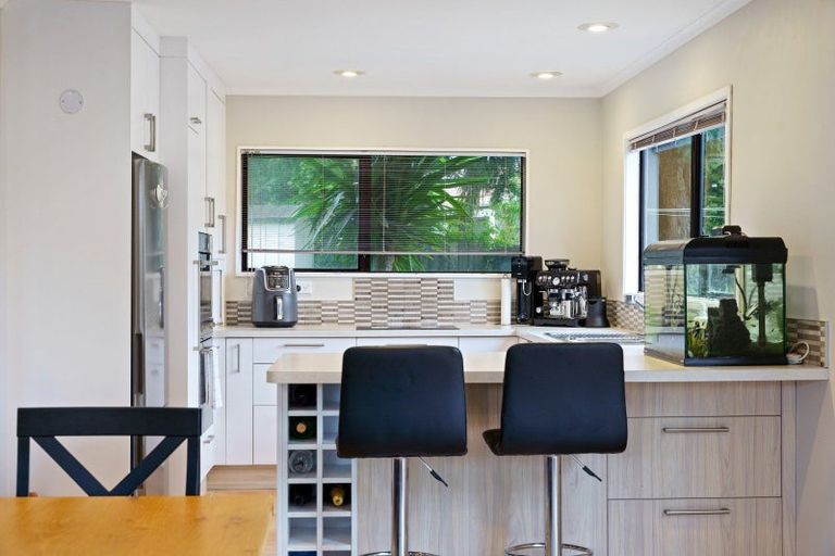 Photo of property in 24 Norfolk Crescent, Otaki Beach, Otaki, 5512