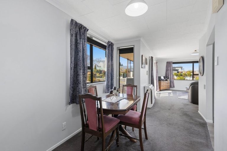 Photo of property in 1 Mary Street, Gore, 9710
