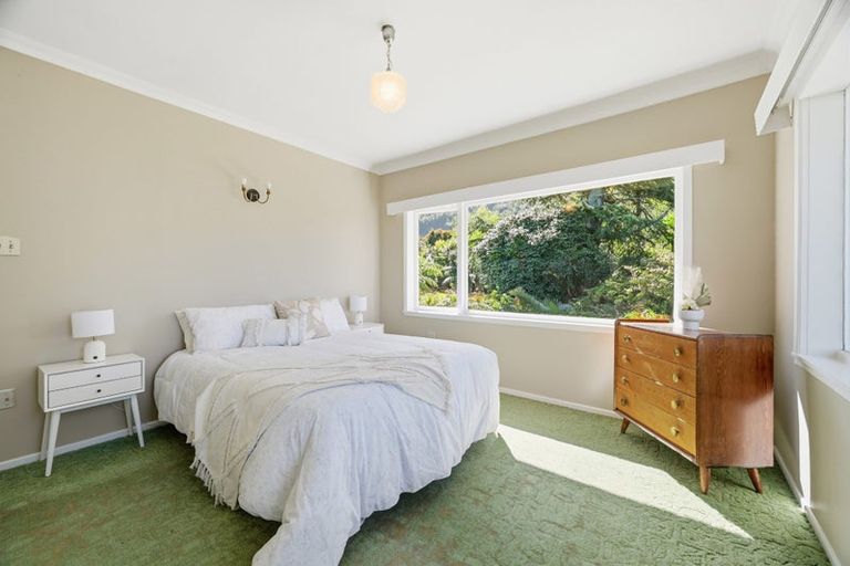 Photo of property in 32 Mountain Road, Western Heights, Rotorua, 3015