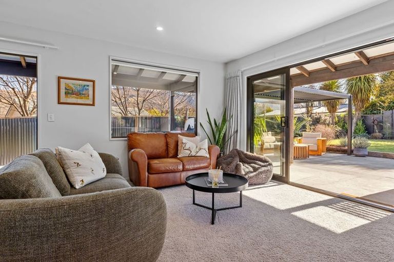 Photo of property in 3 Mount Iron Drive, Wanaka, 9305