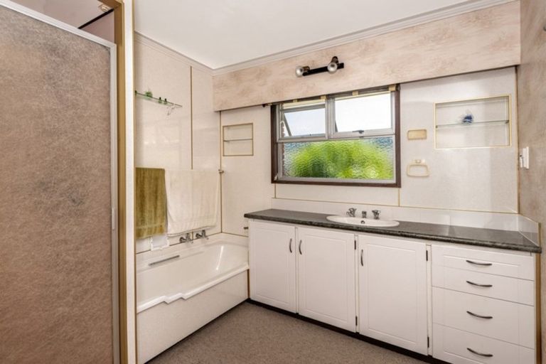 Photo of property in 92 Moana Road, Okitu, Gisborne, 4010