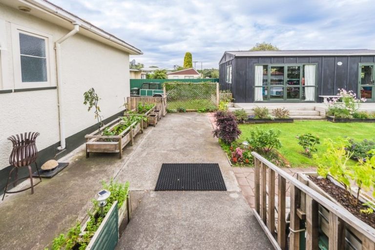 Photo of property in 6 Perham Place, Aramoho, Whanganui, 4500