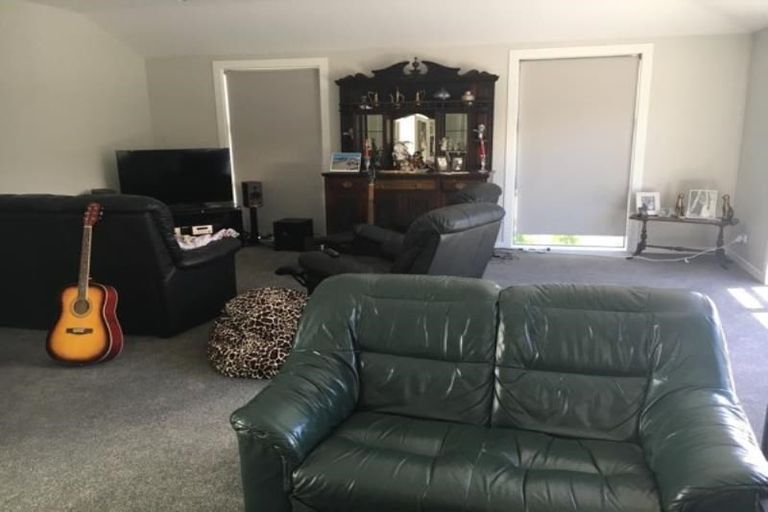 Photo of property in 3 Tommy Street, Pegasus, 7612