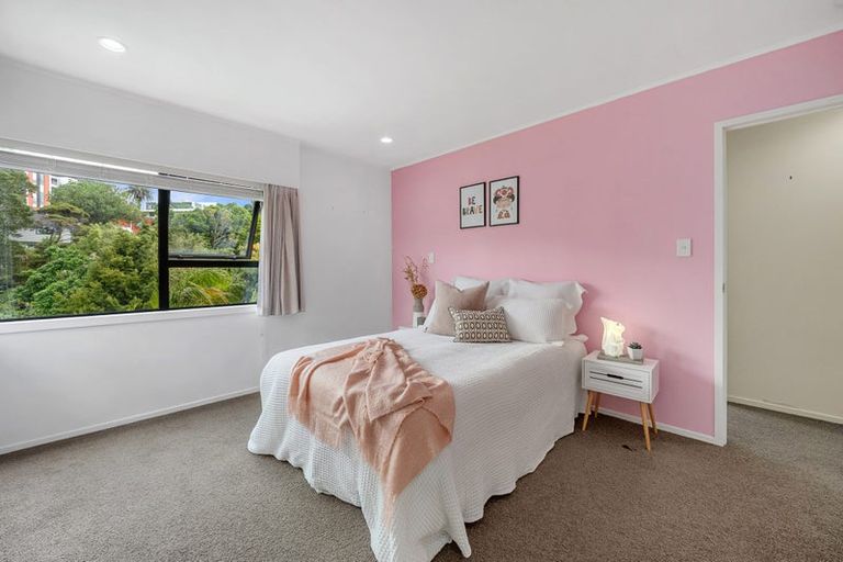 Photo of property in 22b Mariposa Crescent, Birkenhead, Auckland, 0626