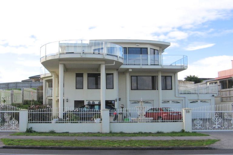 Photo of property in 58 Goodwood Drive, Goodwood Heights, Auckland, 2105