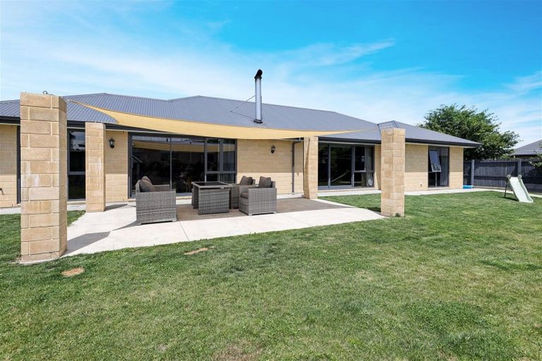 Photo of property in 5a Buckleys Terrace, Tinwald, Ashburton, 7700