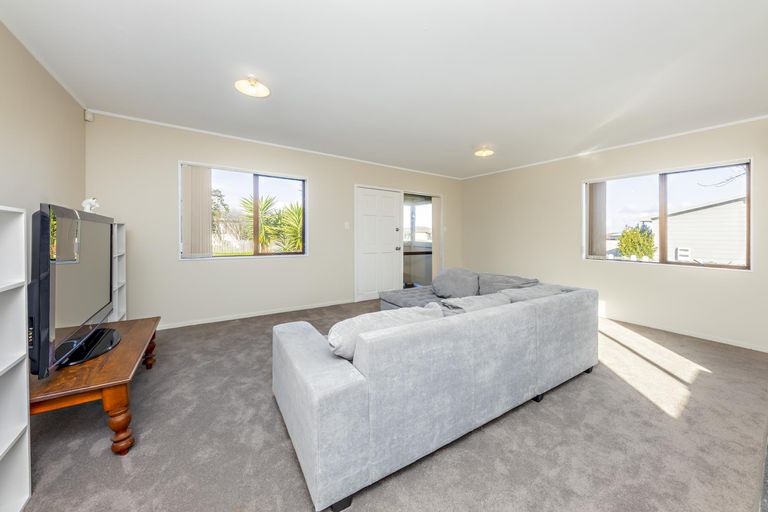 Photo of property in 1/19 Templeton Place, Clendon Park, Auckland, 2103