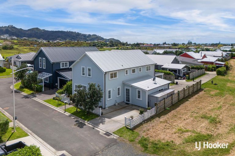 Photo of property in 41 Ocean Breeze Drive, Waihi Beach, 3611