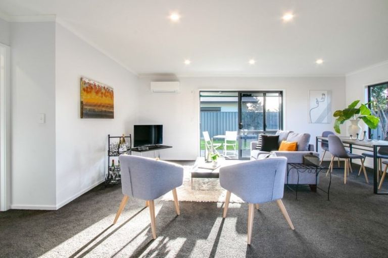 Photo of property in 8 Mcnaughton Place, Onekawa, Napier, 4110