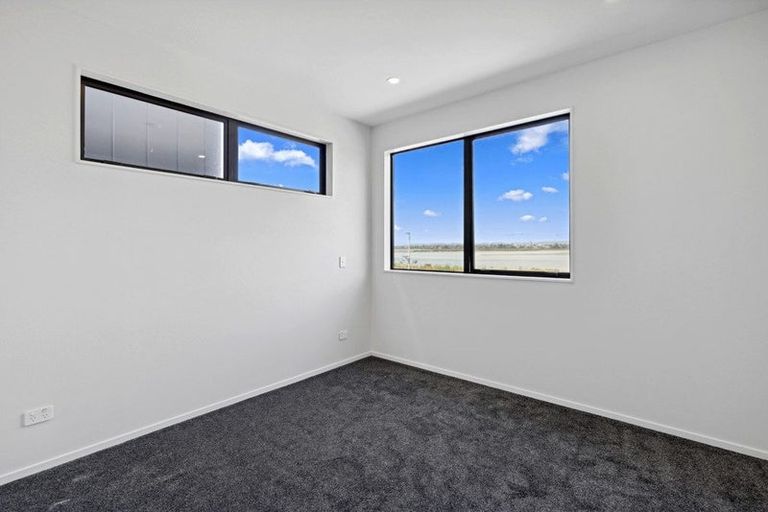Photo of property in 93 Limestone Drive, Hobsonville, Auckland, 0616