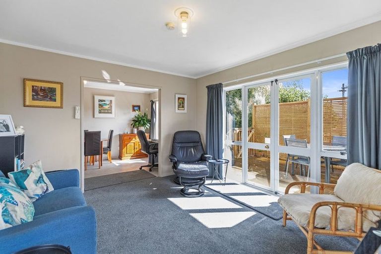 Photo of property in 2 Beadle Place, St Andrews, Hamilton, 3200