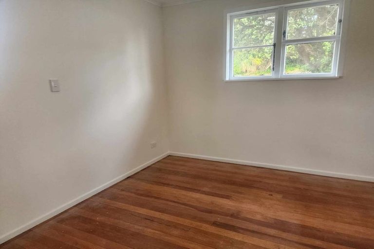 Photo of property in 125 Champion Street, Cannons Creek, Porirua, 5024