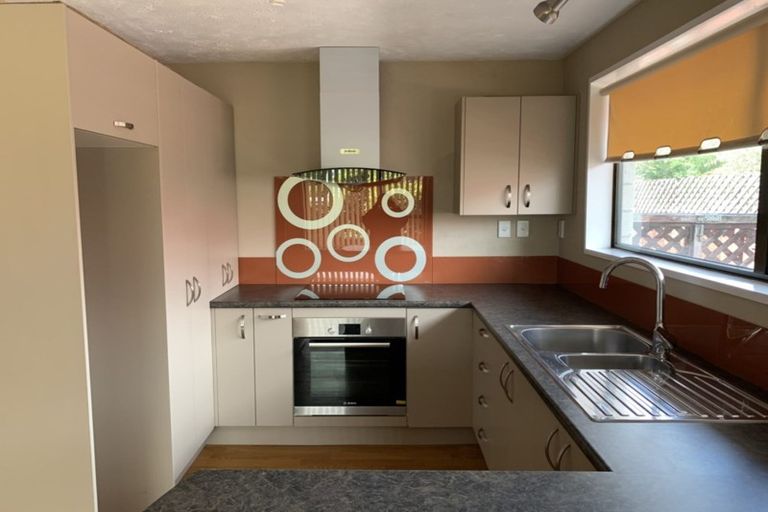 Photo of property in 2/107 Matipo Street, Riccarton, Christchurch, 8041