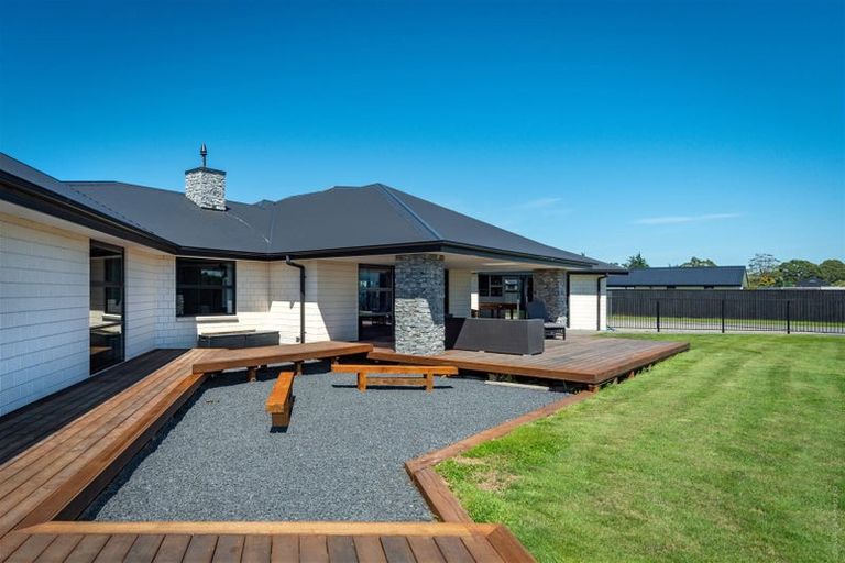 Photo of property in 62 Kingsdowne Drive, West Melton, 7618