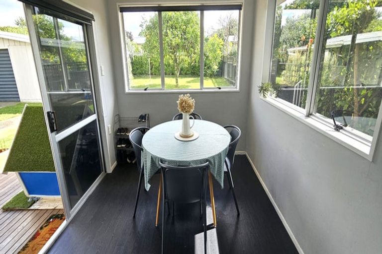 Photo of property in 60 Kingswood Road, Brookfield, Tauranga, 3110