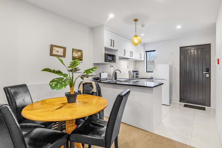 Photo of property in Rf202b, 19/18 Hewlett Road, Massey, Auckland, 0614