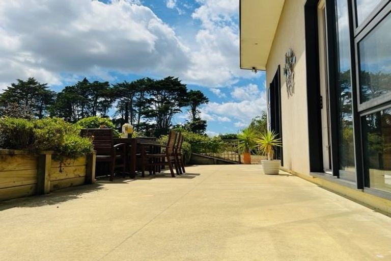 Photo of property in 32 Ranfurly Road, Alfriston, Auckland, 2105