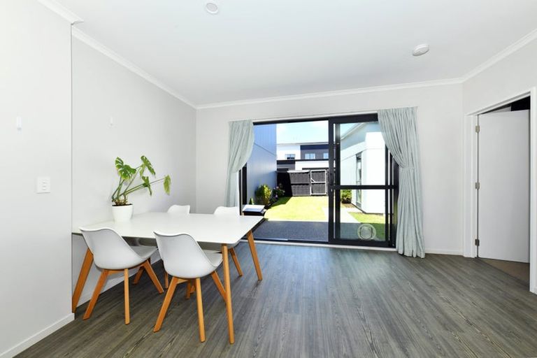 Photo of property in 17 William Dawson Crescent, Wigram, Christchurch, 8025
