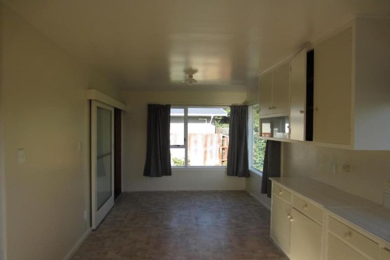 Photo of property in 15 Waitohi Street, Hornby, Christchurch, 8042