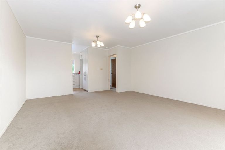 Photo of property in 2/38 Leo Street, Glen Eden, Auckland, 0602