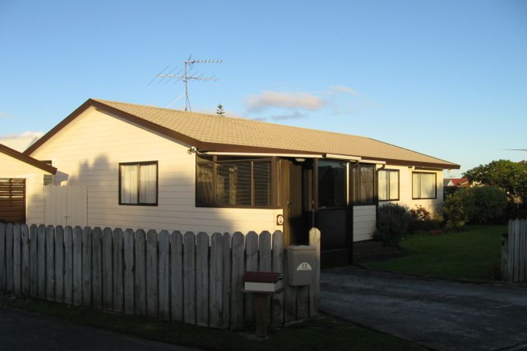 Photo of property in 10 Ruby Place, Orewa, 0931