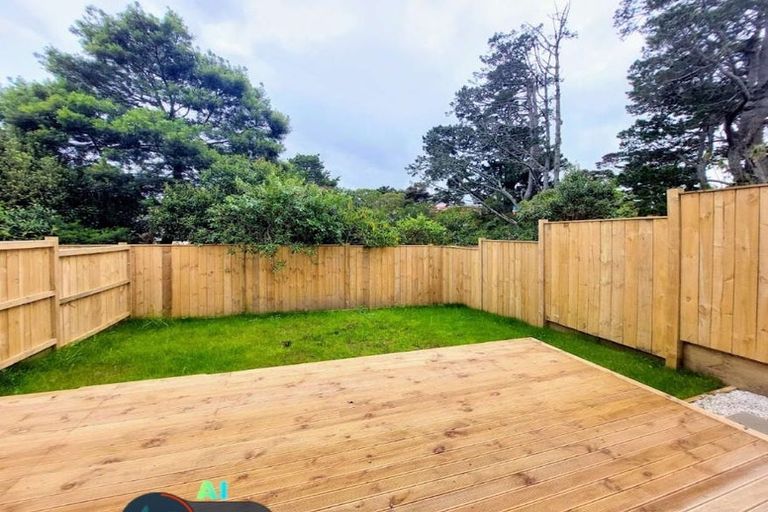 Photo of property in 16 Korokio Lane, Henderson, Auckland, 0612