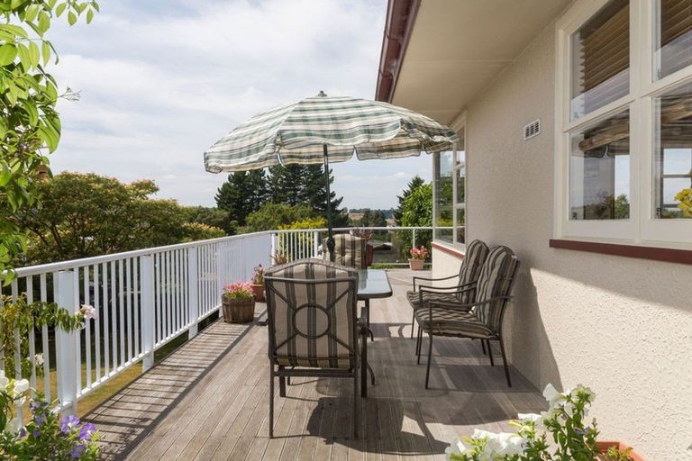 Photo of property in 6 Drummond Street, Dannevirke, 4930